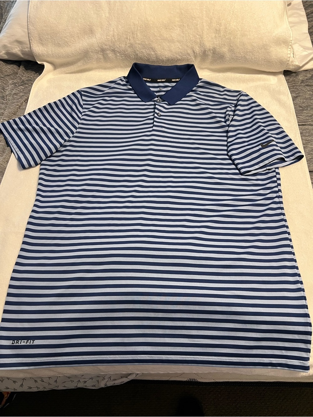 Nike Men's Blue and White Striped Polo